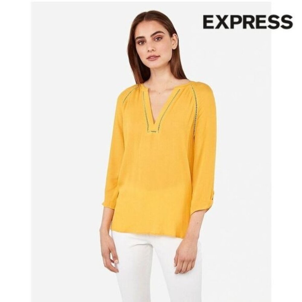 Express Women's Deep V-Neck Eyelet Trim Popover‎ Boho Top